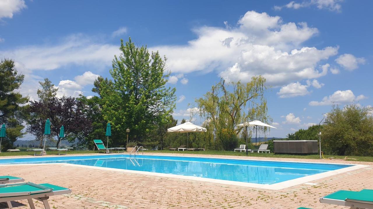 Agriturismo Colleverde Selvatelle ภายนอก รูปภาพ