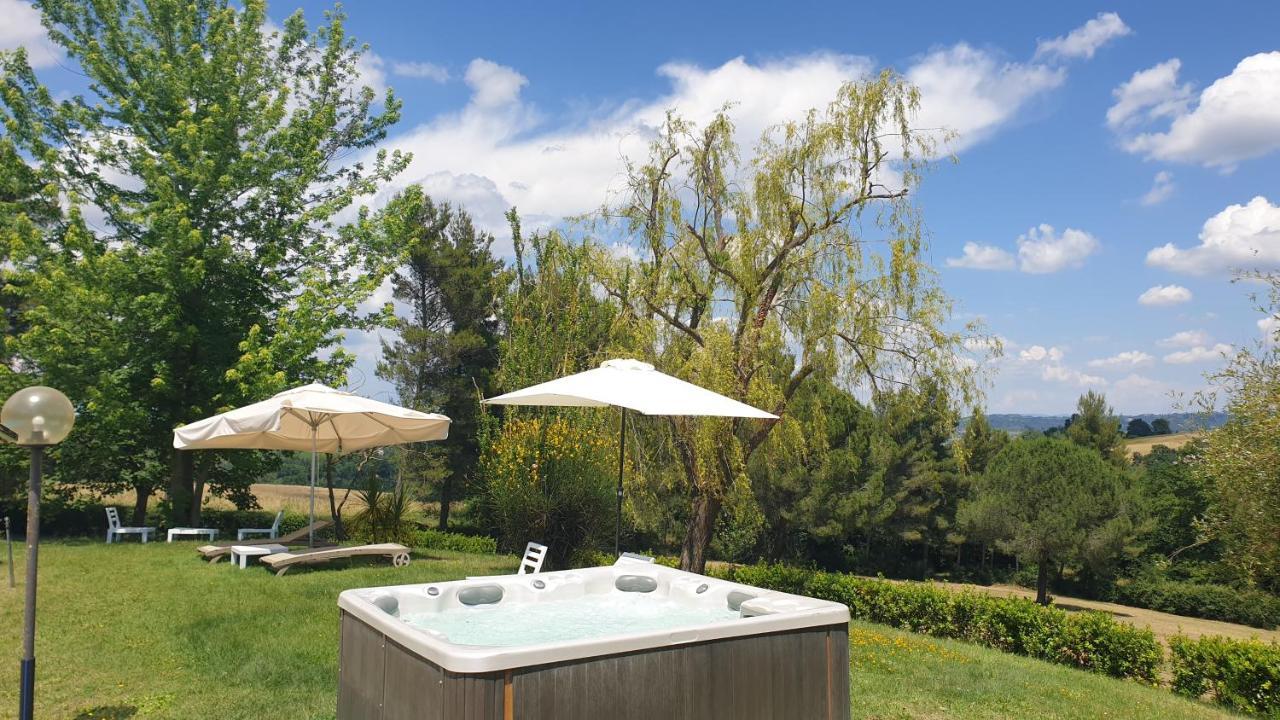 Agriturismo Colleverde Selvatelle ภายนอก รูปภาพ