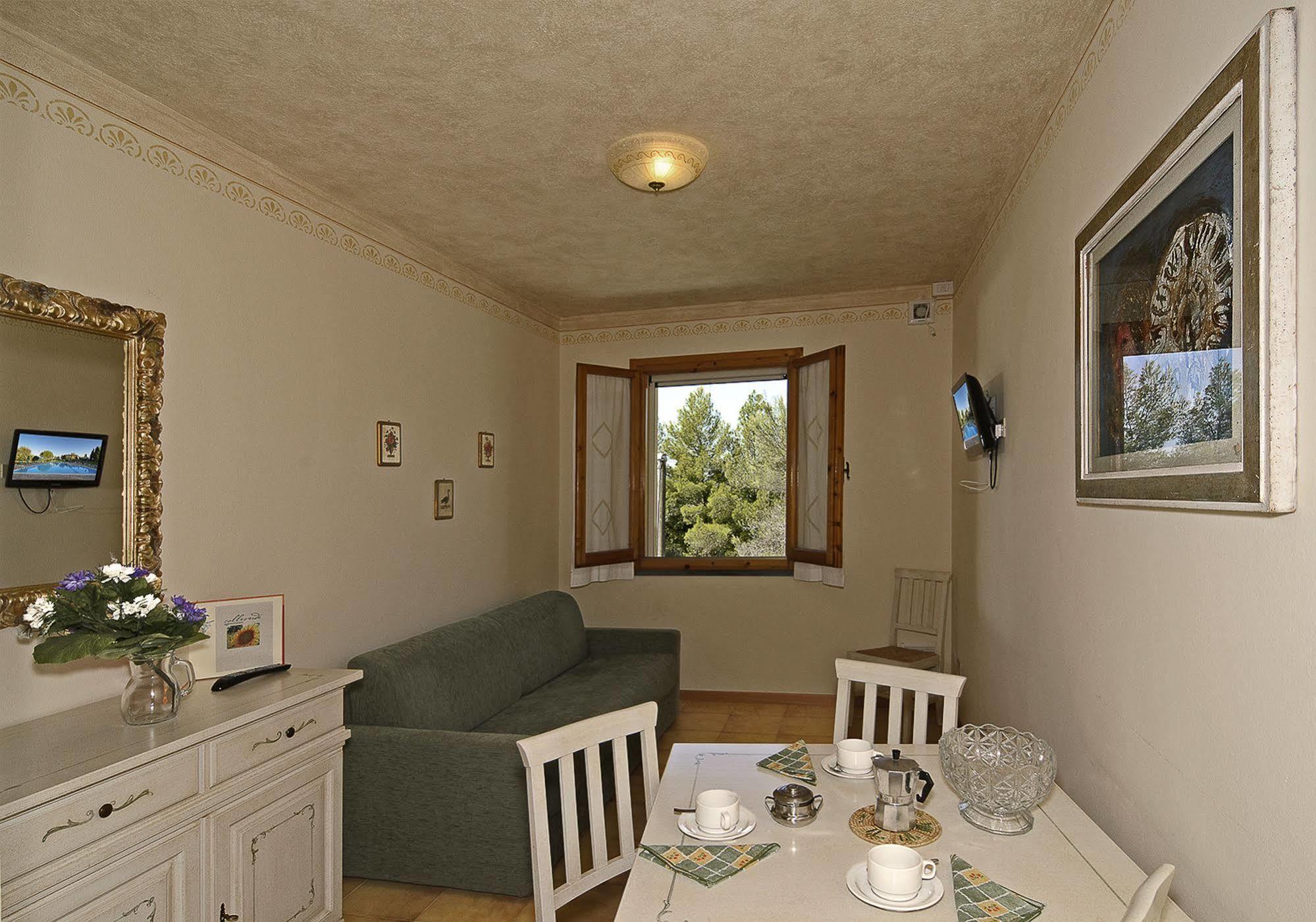 Agriturismo Colleverde Selvatelle ภายนอก รูปภาพ